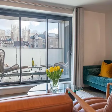 The Quadrant - The Larsen *